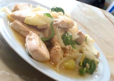 鶏胸肉と野菜のピリ辛ソテー