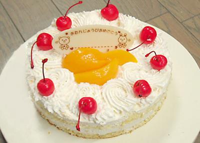 桃のバースディケーキ