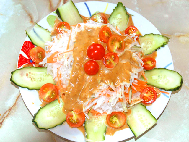 オイマヨの野菜サラダ